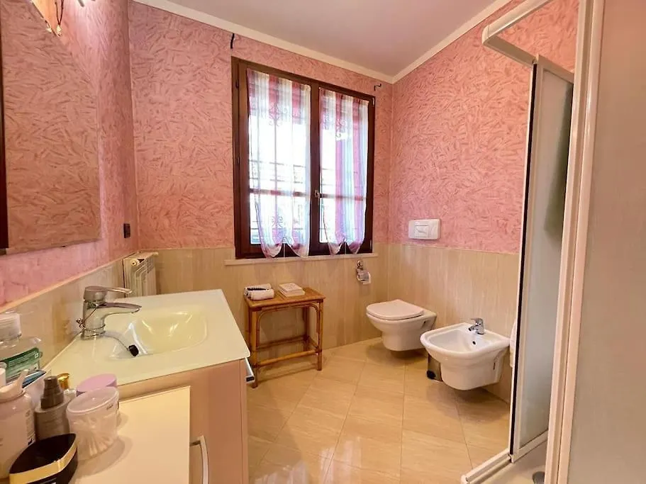 Tatil Evi Casa Grillo, Vista Lago Con Piscina E Box Auto Barcuzzi