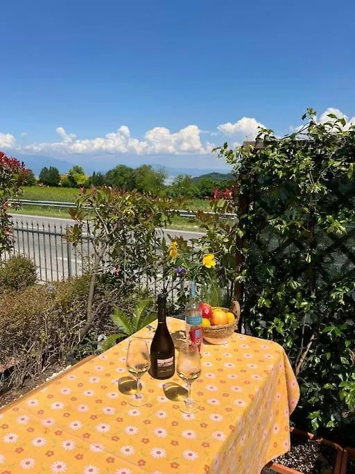 Casa Grillo, Vista Lago Con Piscina E Box Auto Barcuzzi Włochy