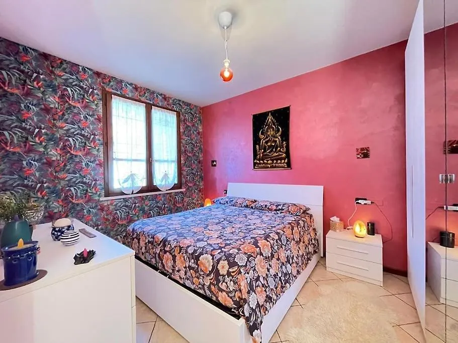 Casa Grillo, Vista Lago Con Piscina E Box Auto Barcuzzi Dom wakacyjny